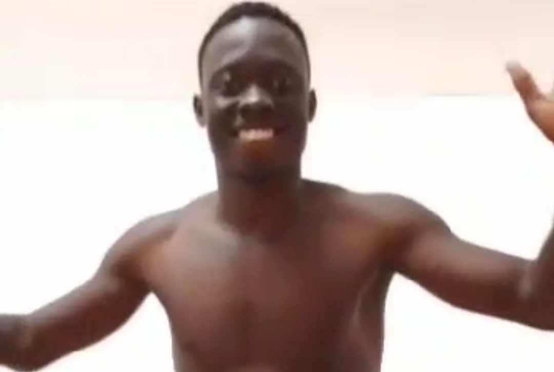 Leaked video masaka boy showing his girlfriend a big cock