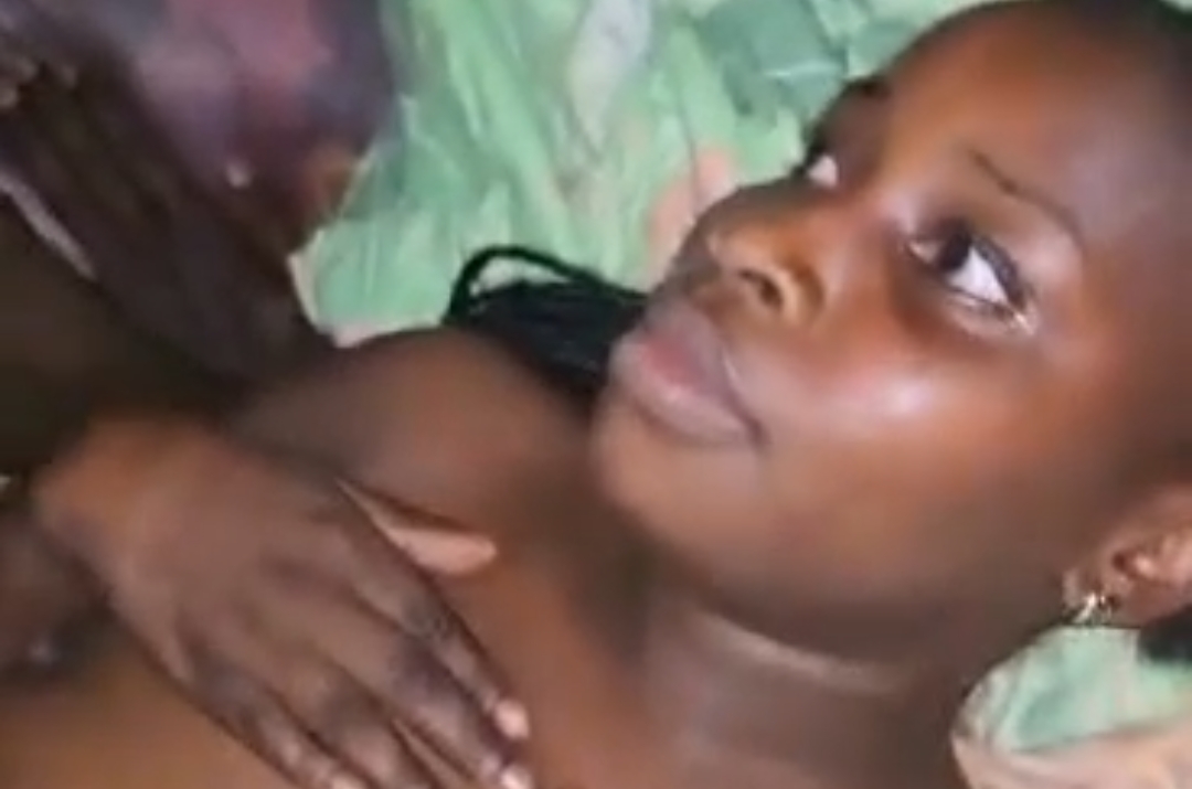 Circulating videos of ugandan national unity platform soldier zoganya. Fucked this in kasese