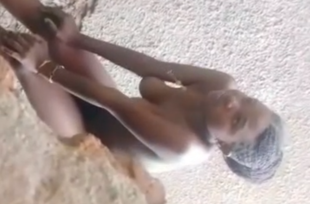 Trading nude leaks of a sweet ugandan teen girl who was getting a shower on Tiktok live