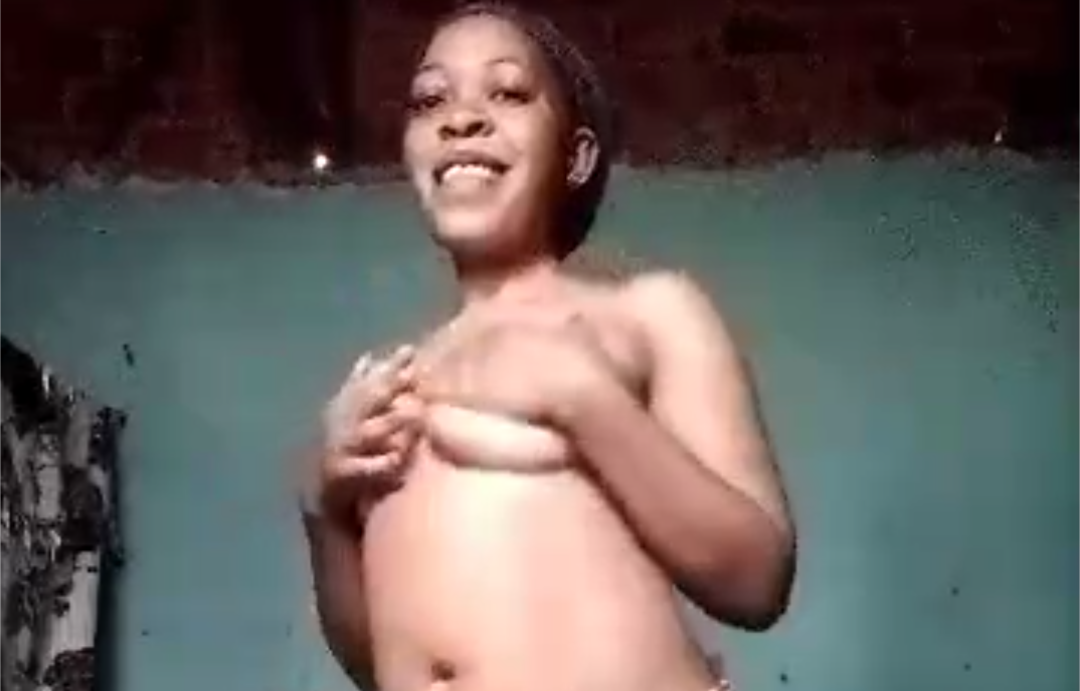 Leaked video of Joan from (Najanankumbi) showing  big pussy to her husband in UAE wow